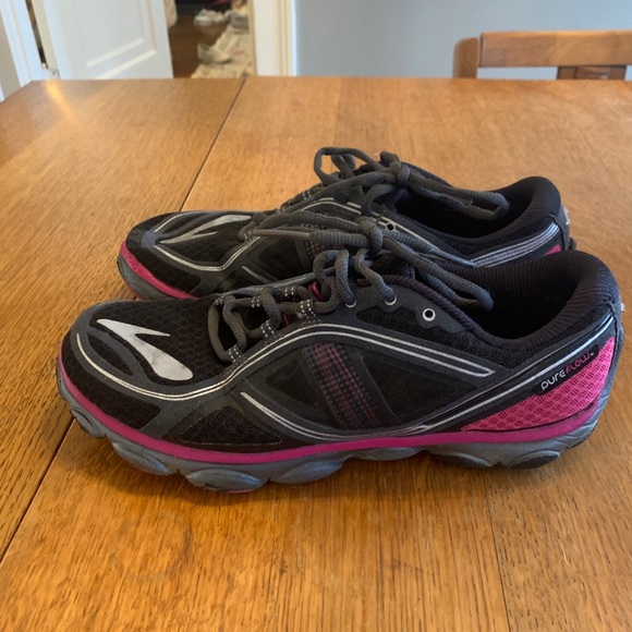 Brooks Shoes Brooks Pureflow Tennis Shoes Poshmark